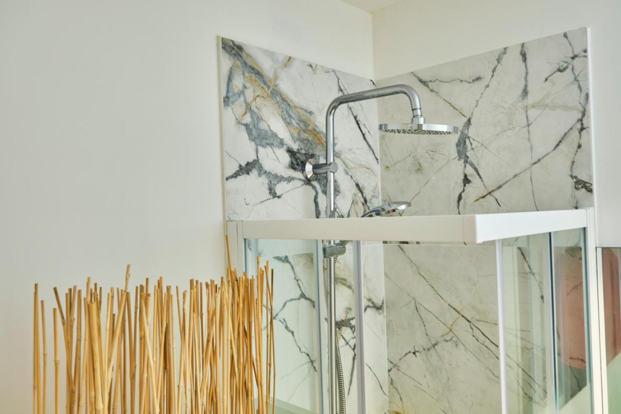 Suite Hanoi Villeurbanne Exterior foto